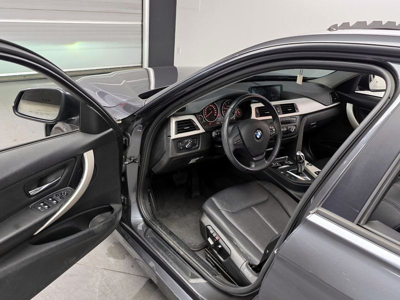 2015 BMW 3 Series 320d ED Edition photo 10