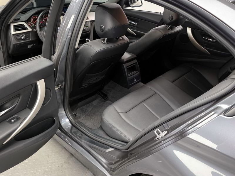 2015 BMW 3 Series 320d ED Edition photo 11