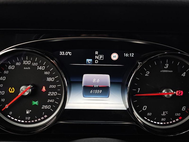 2017 Mercedes-Benz E-Class E220d Exclusive photo 8