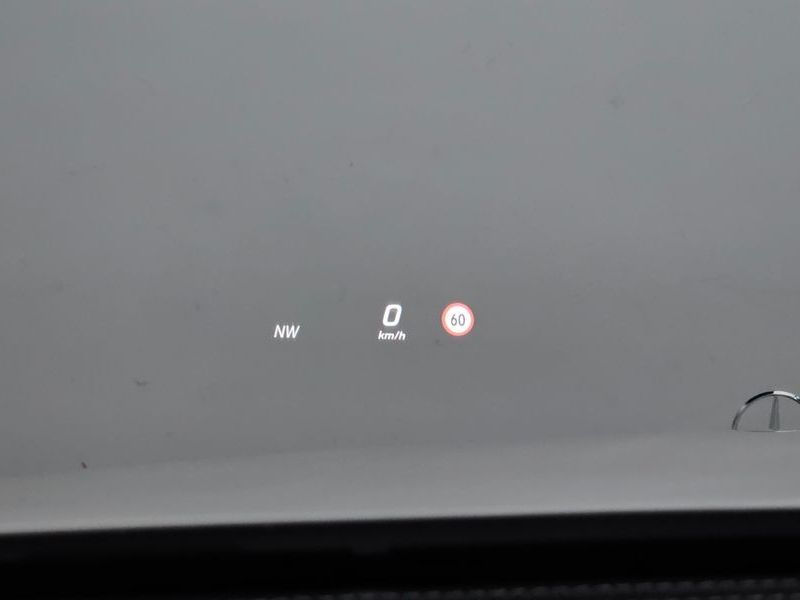 2017 Mercedes-Benz E-Class E220d Exclusive photo 17