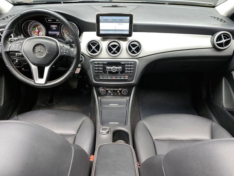 2015 Mercedes-Benz A-Class GLA200 CDI photo 7