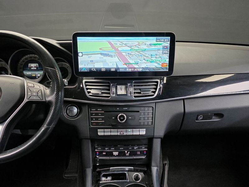 2016 Mercedes-Benz E-Class E220 Bluetec Avantgarde Sport photo 14