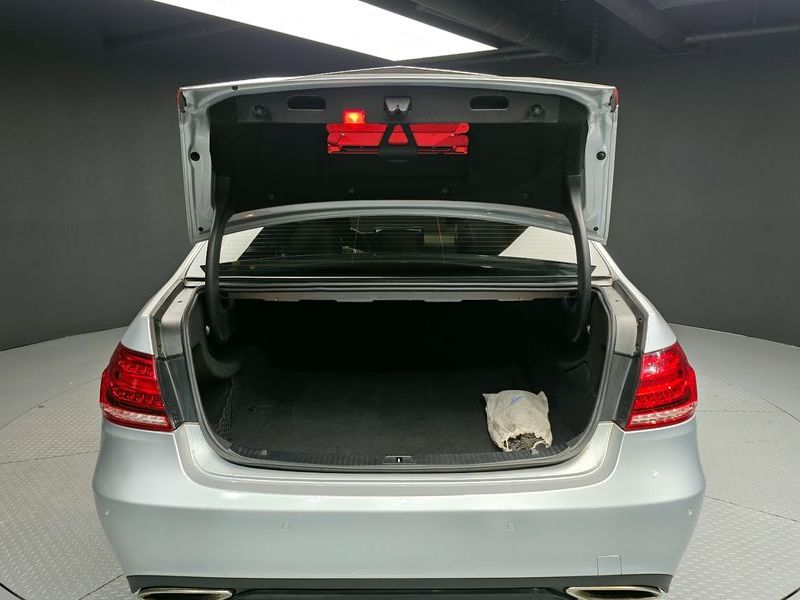 2016 Mercedes-Benz E-Class E220 Bluetec Avantgarde Sport photo 20