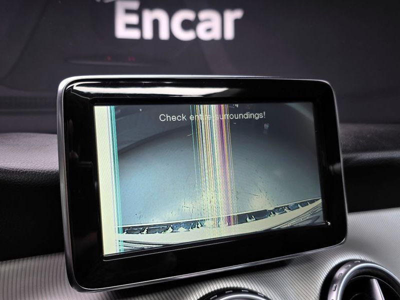2015 Mercedes-Benz A-Class GLA200 CDI photo 15