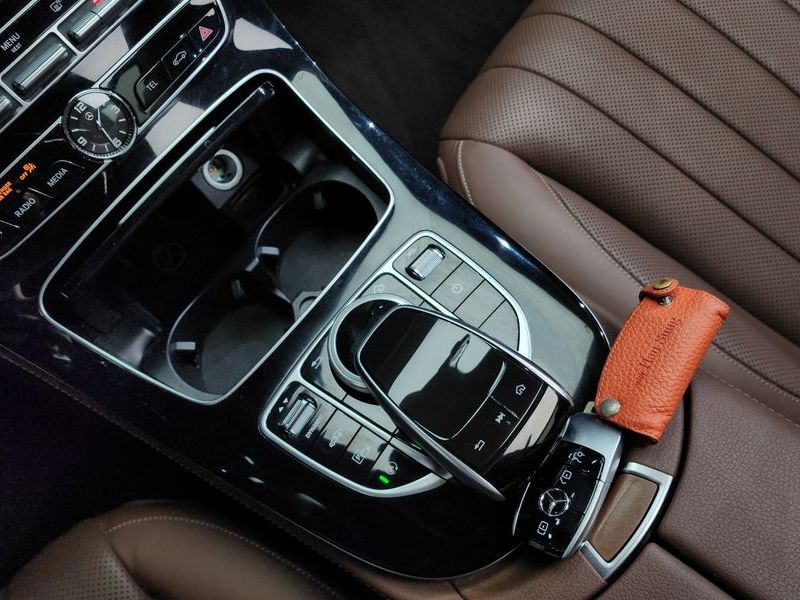 2017 Mercedes-Benz E-Class E400 4MATIC Exclusive photo 9