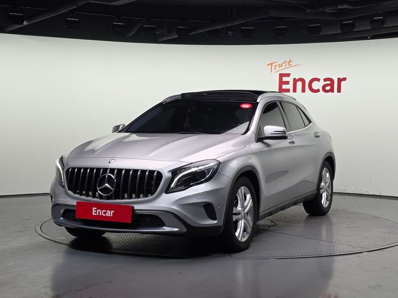 2015 Mercedes-Benz A-Class GLA200 CDI 4MATIC photo 1