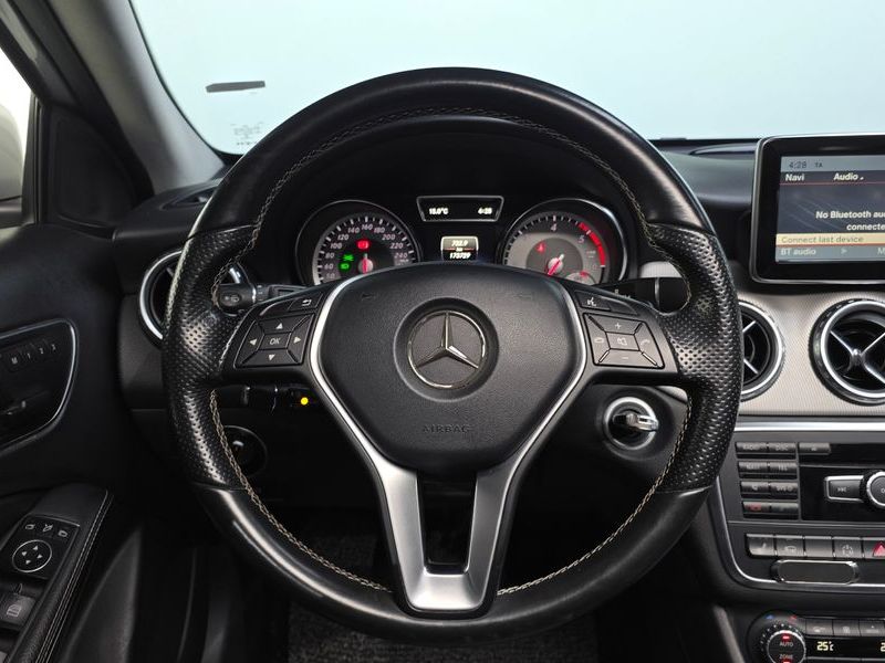 2015 Mercedes-Benz A-Class GLA200 CDI 4MATIC photo 13
