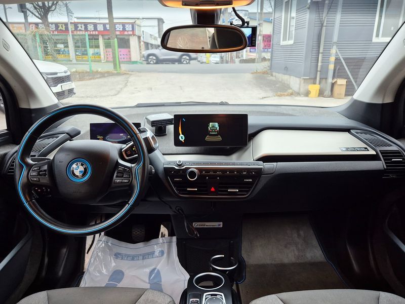 2015 BMW i3 LUX photo 10