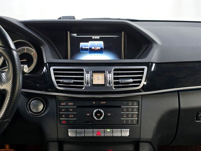 2016 Mercedes-Benz E-Class E220 CDI Avantgarde photo 14
