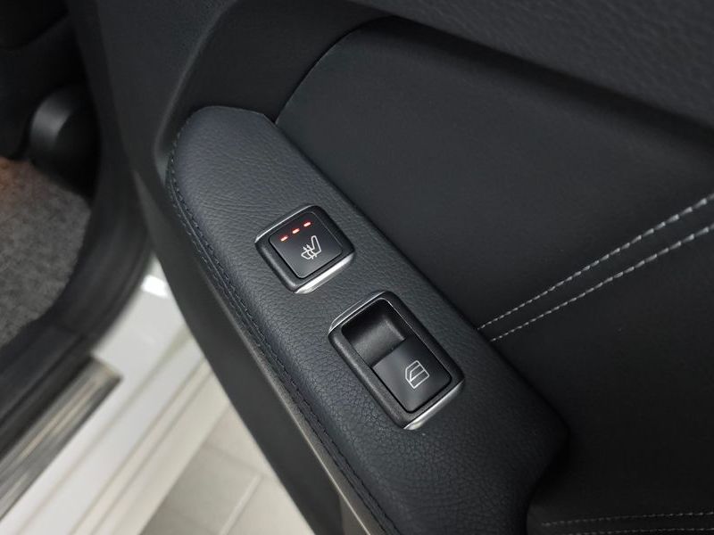 2016 Mercedes-Benz E-Class E220 CDI Avantgarde photo 19