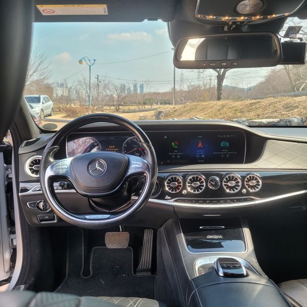 2015 Mercedes-Benz S-Class S600L photo 9