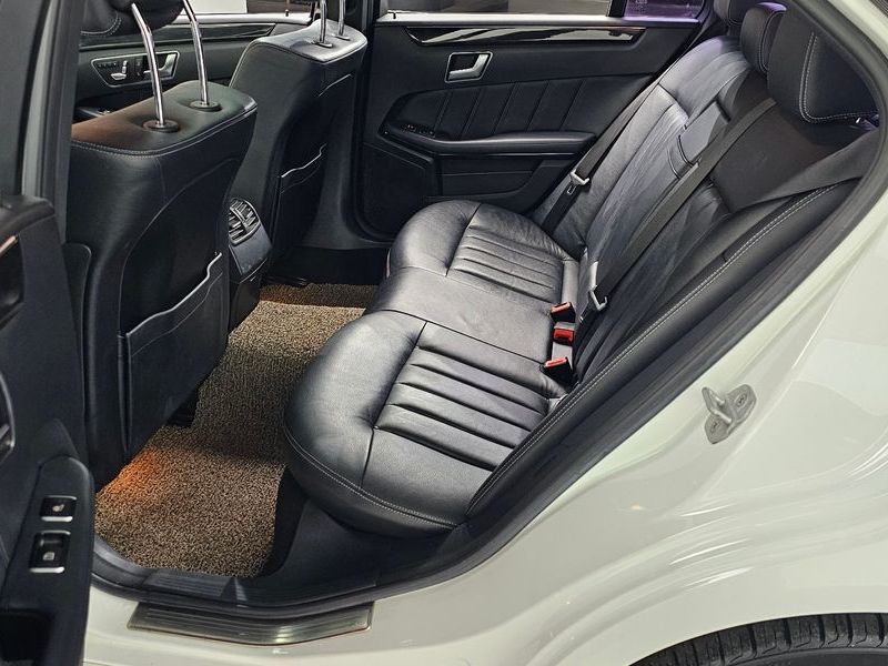 2015 Mercedes-Benz E-Class E220 CDI Avantgarde photo 11