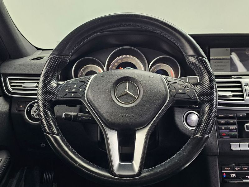 2015 Mercedes-Benz E-Class E220 CDI Avantgarde photo 13