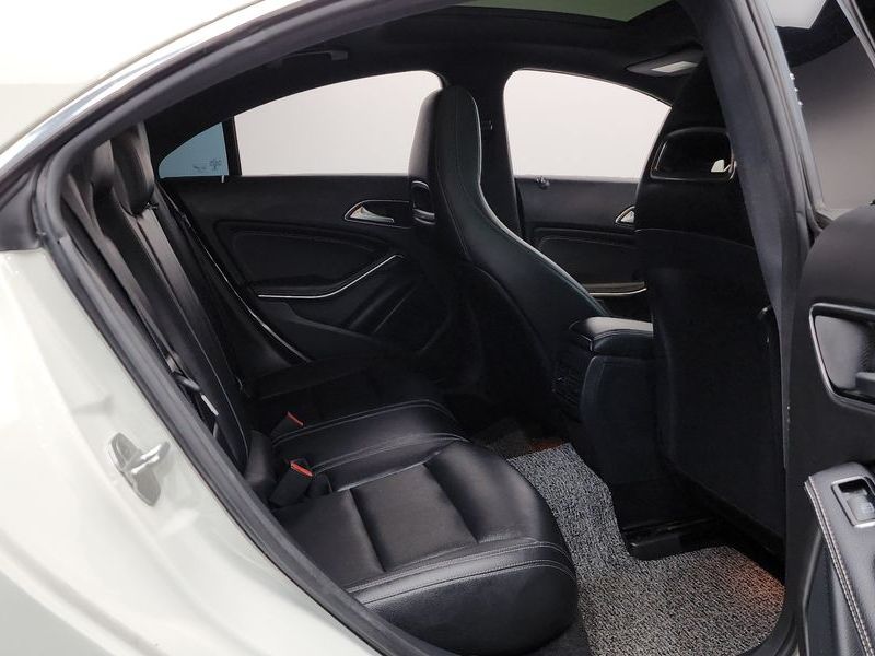 2016 Mercedes-Benz A-Class CLA200 d photo 11