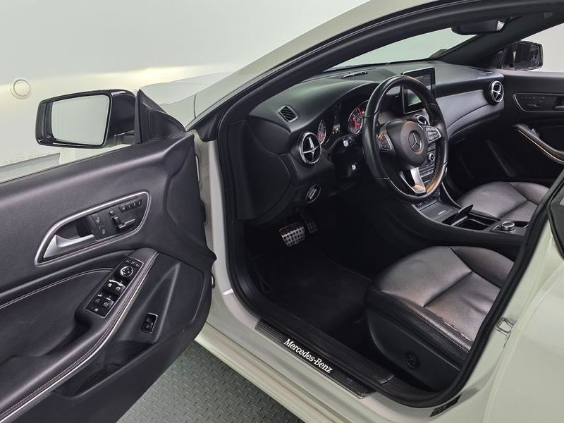 2015 Mercedes-Benz A-Class CLA200 CDI photo 11