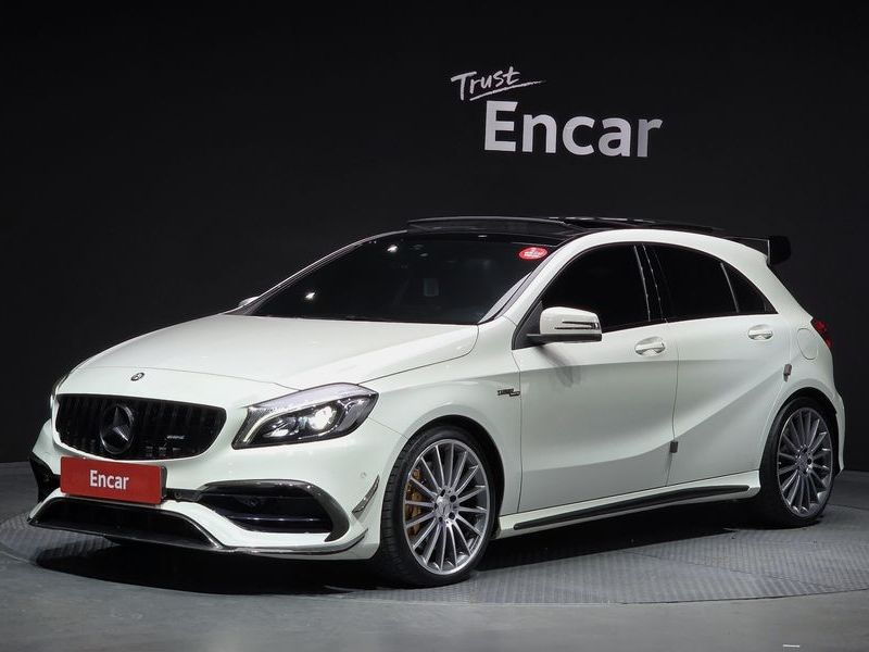 2017 Mercedes-Benz A-Class A45 AMG 4MATIC photo 1