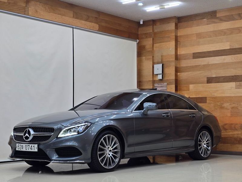 2016 Mercedes-Benz S-Class CLS400 photo 1