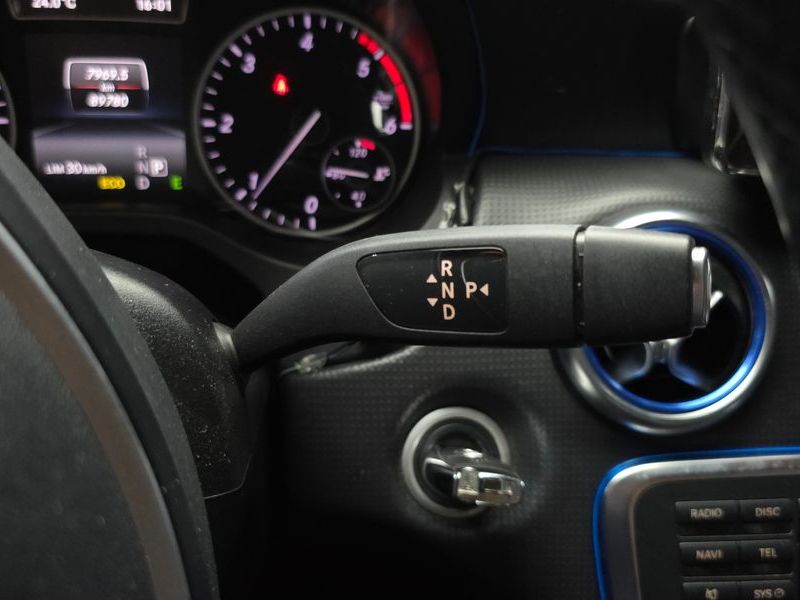 2015 Mercedes-Benz A-Class A180 CDI Style photo 9