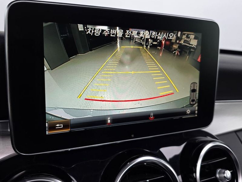 2016 Mercedes-Benz C-Class C220 d Avantgarde photo 15