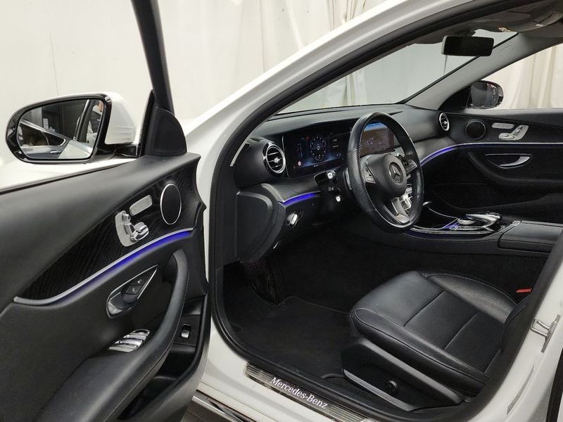 2017 Mercedes-Benz E-Class E300 Avantgarde photo 10