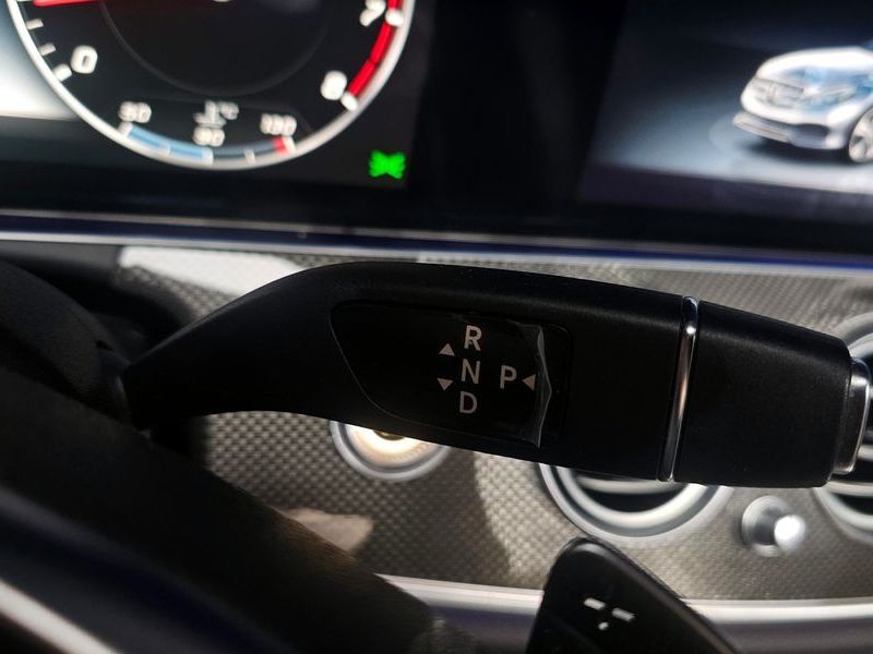 2017 Mercedes-Benz E-Class E300 4MATIC AMG Line photo 9