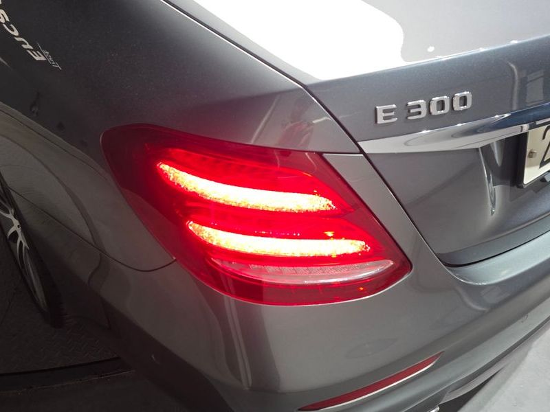 2017 Mercedes-Benz E-Class E300 4MATIC AMG Line photo 23