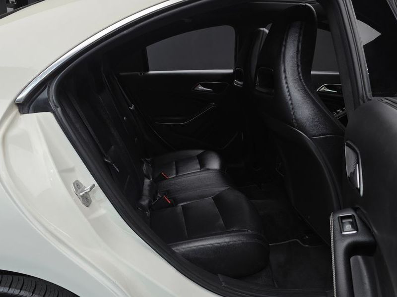 2015 Mercedes-Benz A-Class CLA200 CDI photo 12