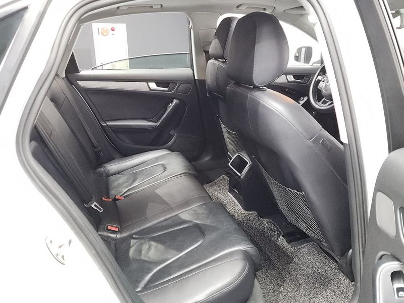 2015 Audi A4 35 TDI Quattro Dynamic B8 photo 12