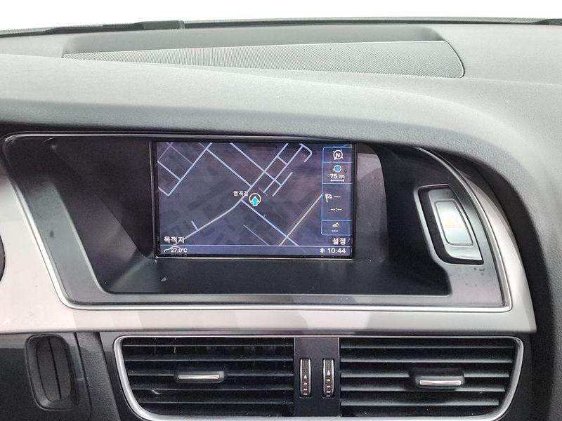 2015 Audi A4 35 TDI Quattro Dynamic B8 photo 14