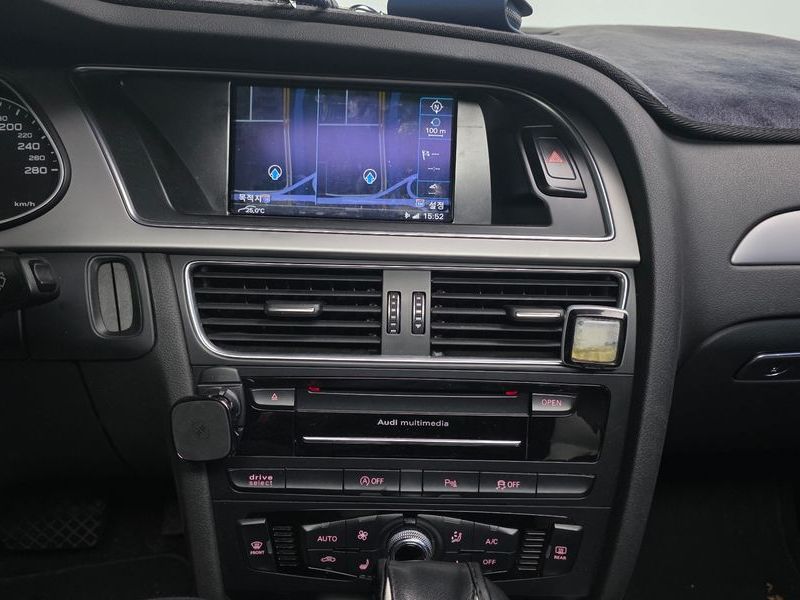 2015 Audi A4 30 TDI Dynamic B8 photo 14