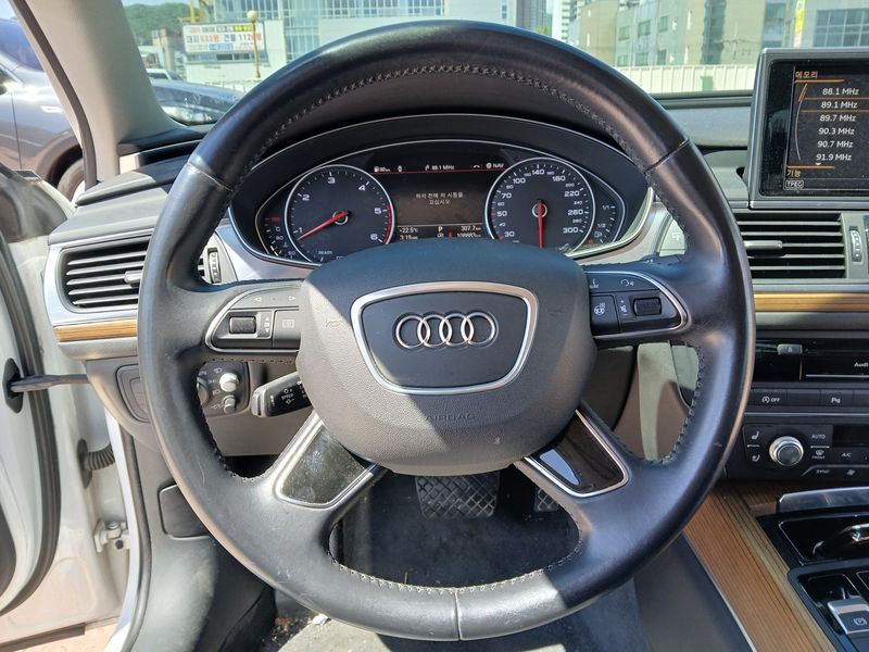 2016 Audi A6 40 TDI Quattro Premium C7 photo 14