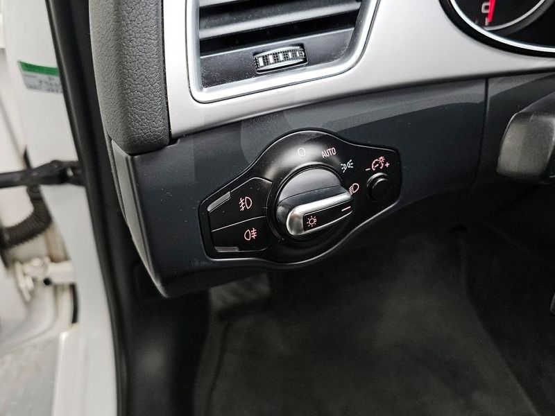 2015 Audi A4 30 TDI Dynamic B8 photo 17