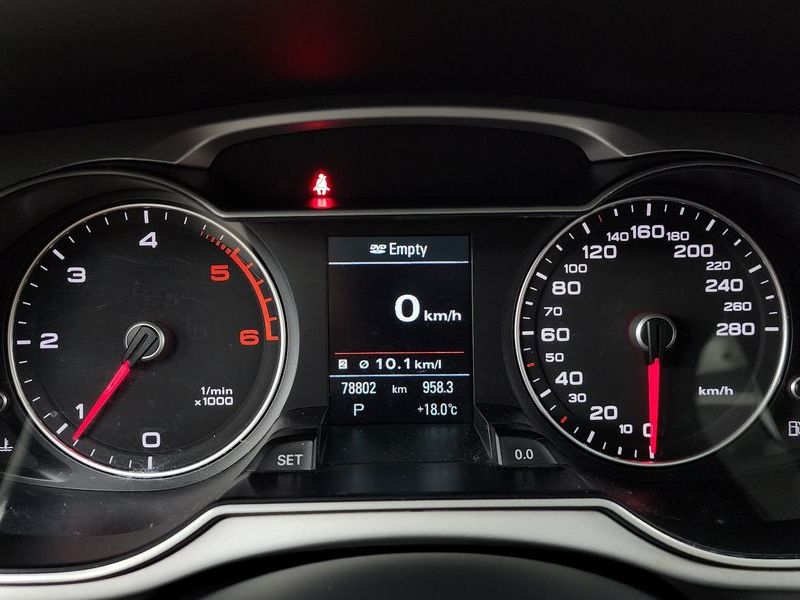 2015 Audi A4 30 TDI Dynamic B8 photo 8