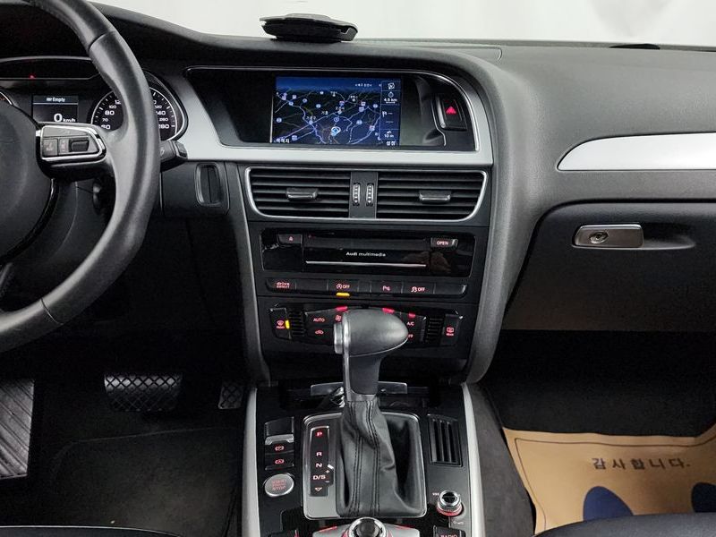 2015 Audi A4 30 TDI Dynamic B8 photo 14