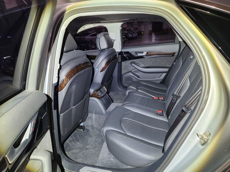 2015 Audi A8 50 TDI Quattro D4 photo 10