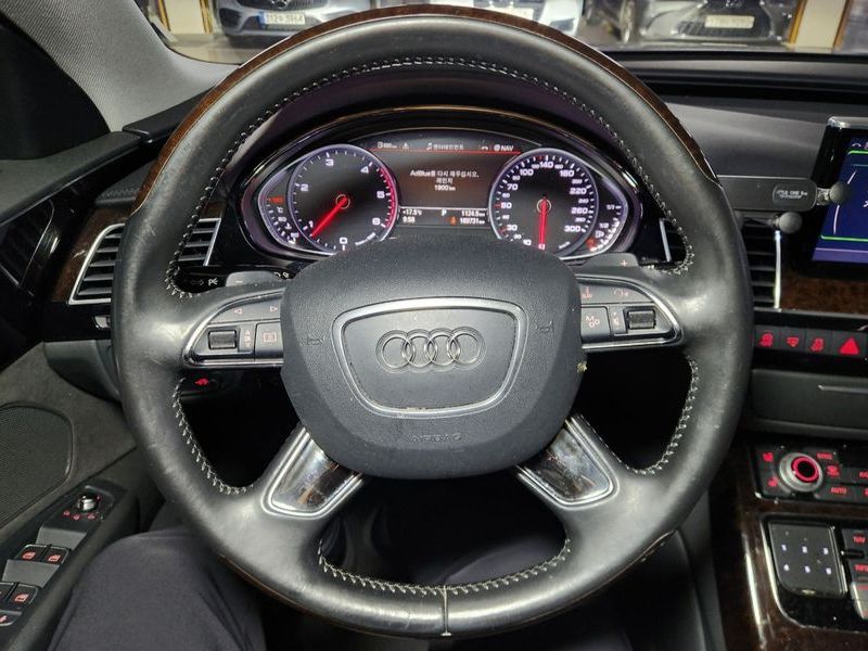 2015 Audi A8 50 TDI Quattro D4 photo 12