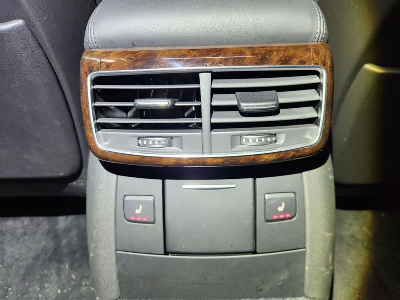 2015 Audi A8 50 TDI Quattro D4 photo 16