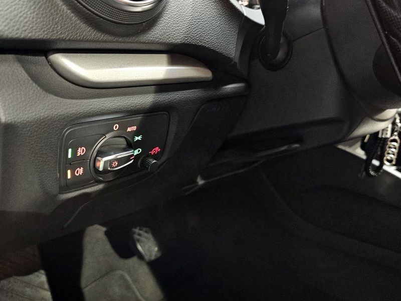 2015 Audi A3 25 TDI 8V photo 14