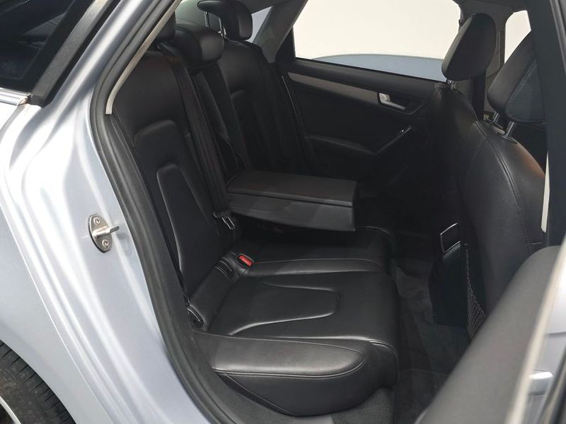 2015 Audi A4 40 TFSI Quattro Dynamic B8 photo 12