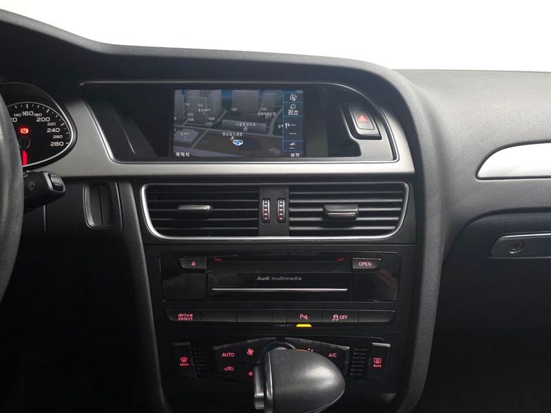 2015 Audi A4 40 TFSI Quattro Dynamic B8 photo 14