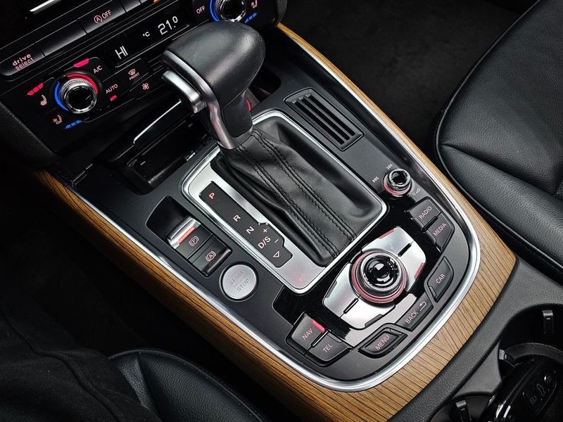 2015 Audi Q5 45 TDI Quattro Dynamic 8R photo 9