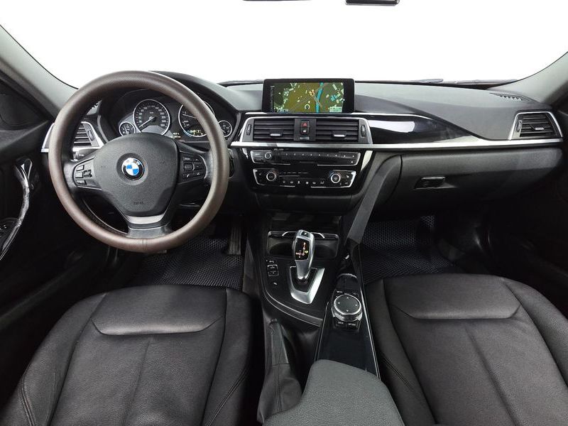 2016 BMW 3 Series 320d photo 7