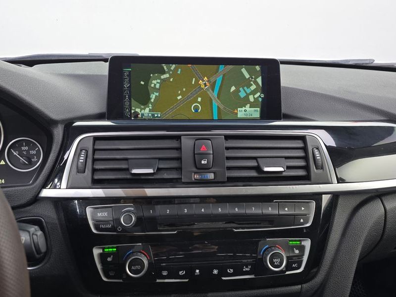 2016 BMW 3 Series 320d photo 14