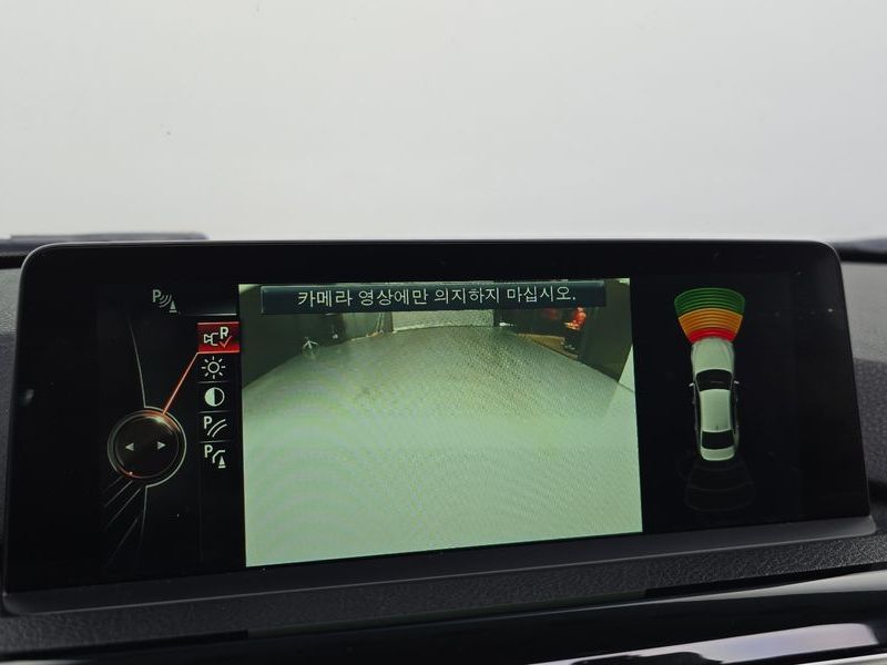 2016 BMW 3 Series 320d photo 15