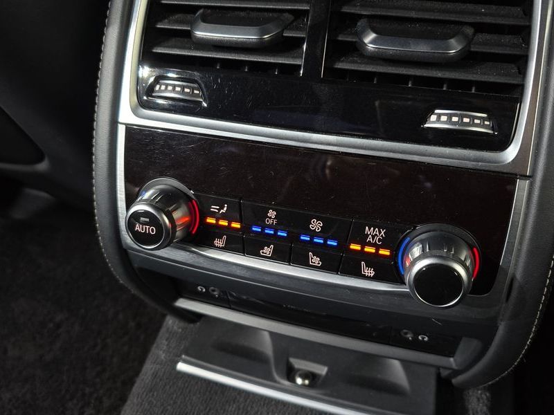 2016 BMW 7 Series 730Ld xDrive photo 18