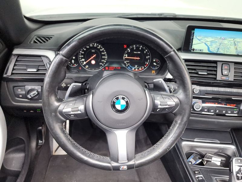 2015 BMW 4 Series 428i M Sport Convertible photo 13