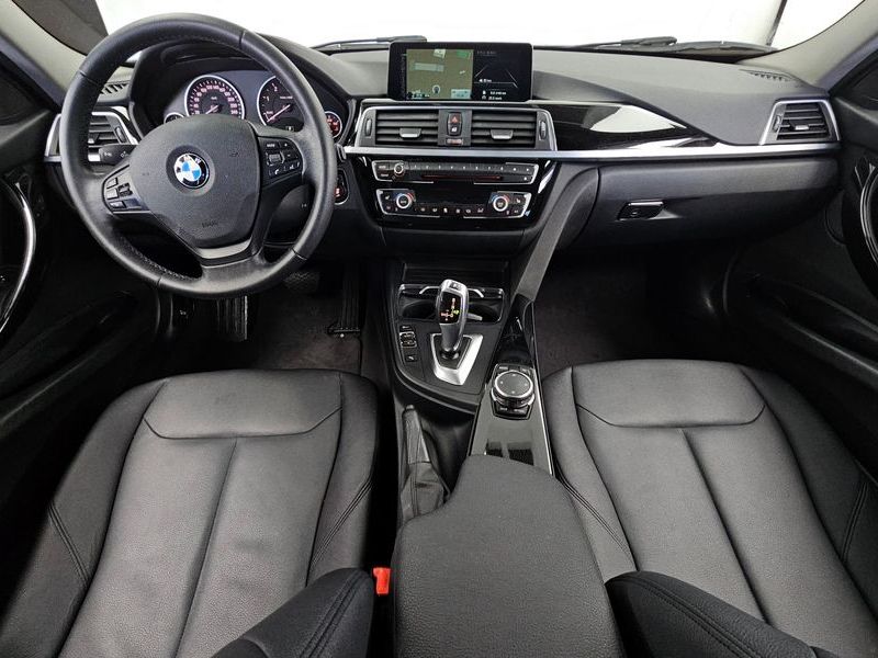 2016 BMW 3 Series 320d photo 7