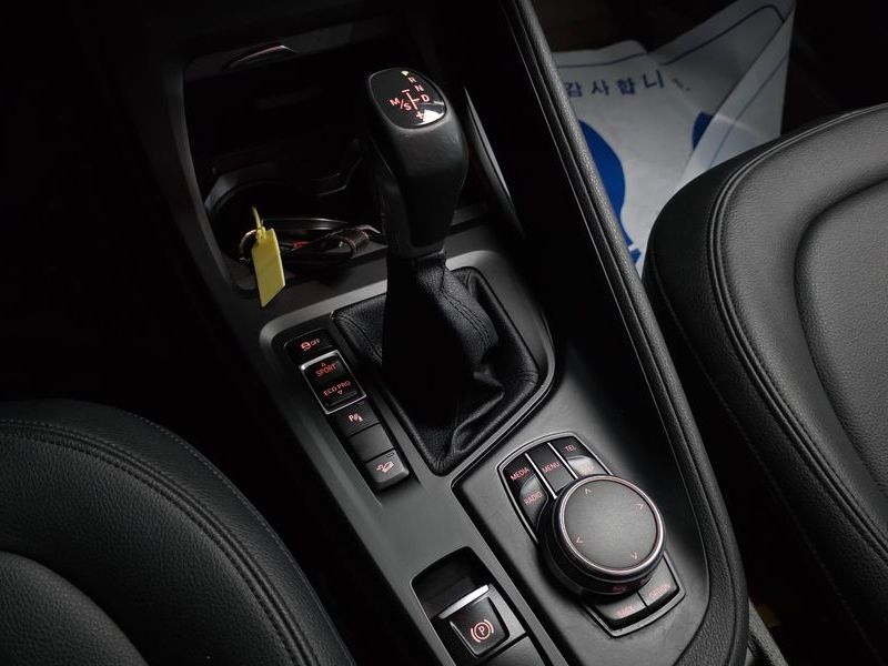 2017 BMW X1 xDrive 18d photo 9
