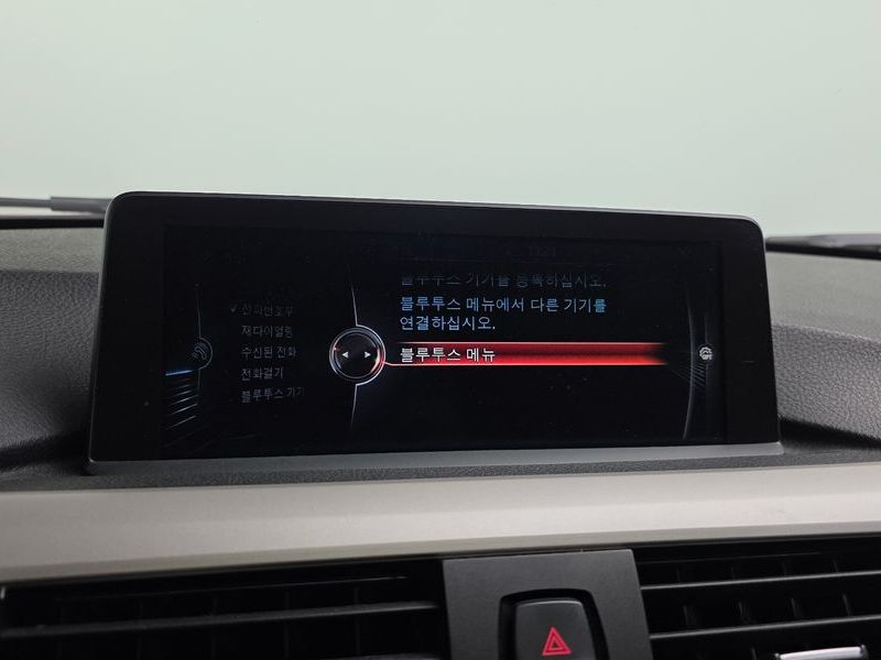 2015 BMW 3 Series 320d ED Edition photo 16
