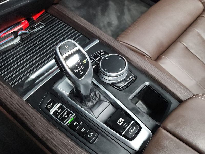 2017 BMW X5 xDrive M50d photo 9